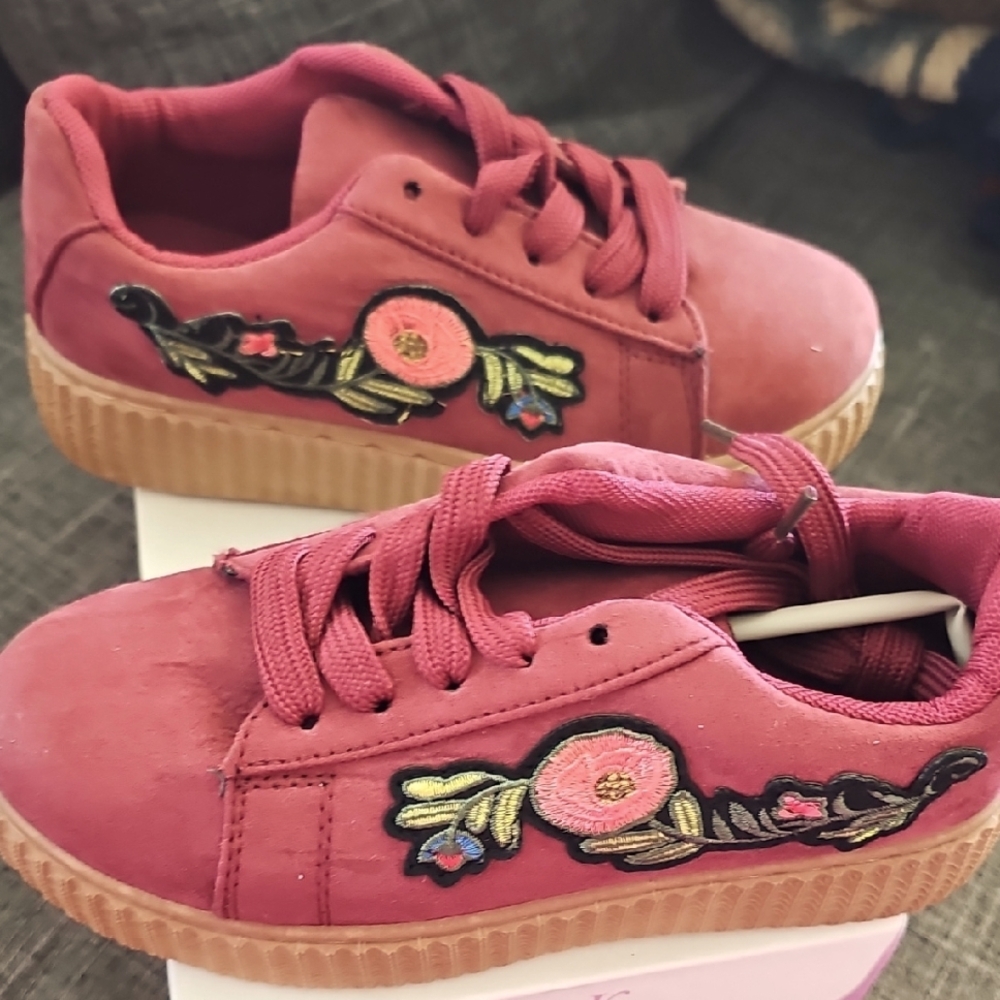 New In Box Burgandy Sneakers